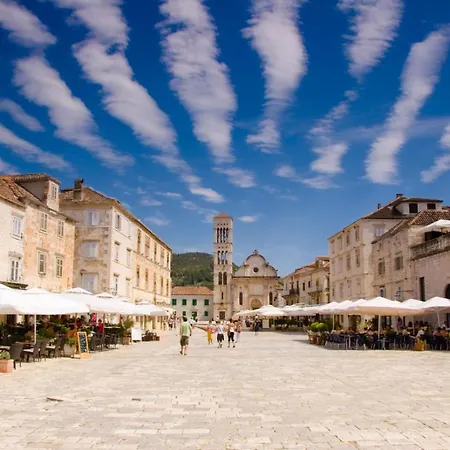 Lejlighed In Hvar Town With Sea View, Terrace, Air Conditioning, Wi-fi
